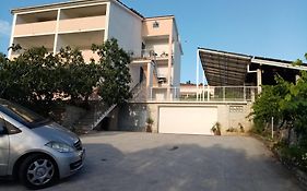 Apartments Franjic