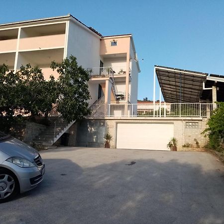 Apartments Franjic Vinišće Zewnętrze zdjęcie