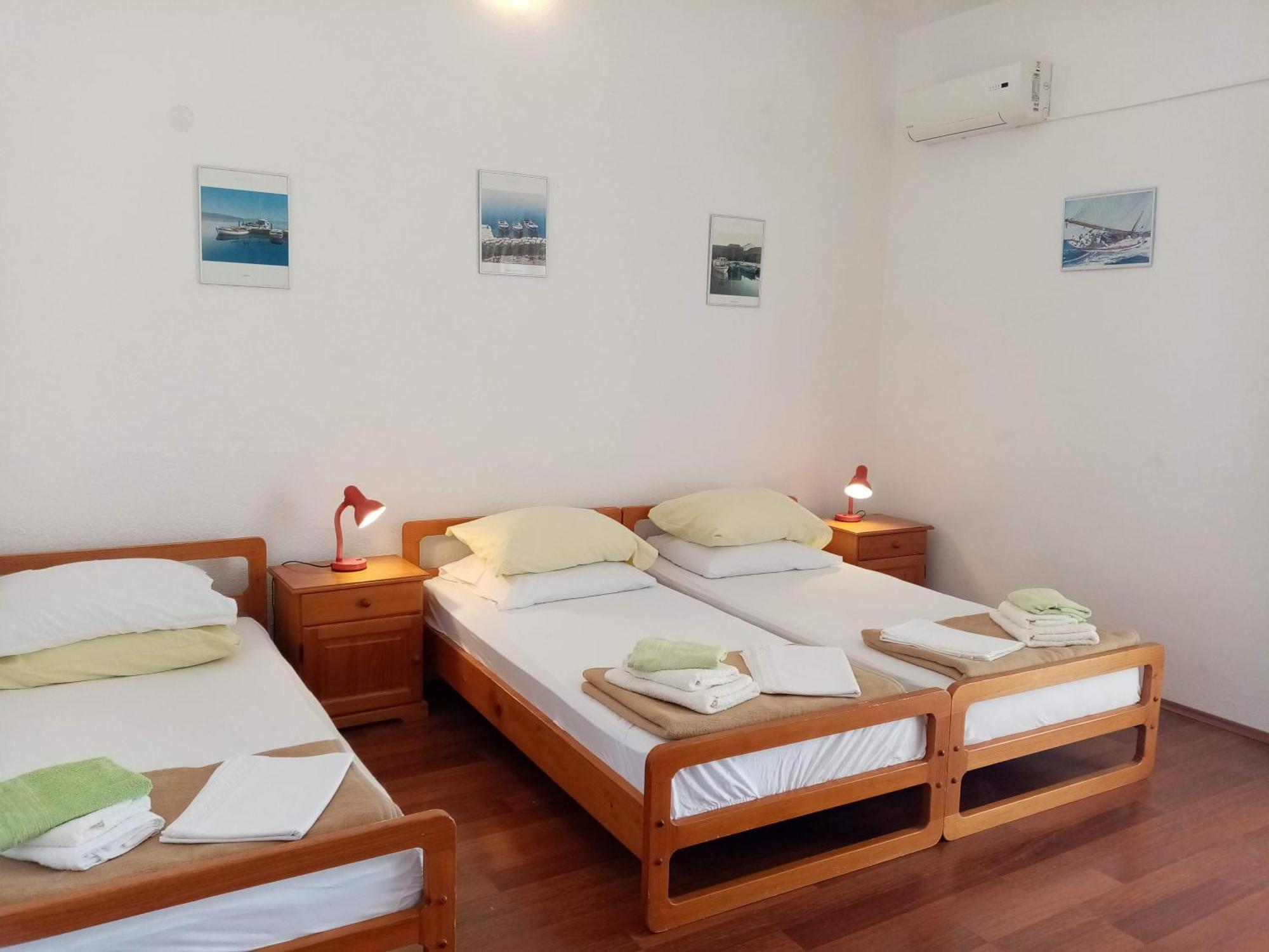 Apartments Franjic Vinišće Zewnętrze zdjęcie