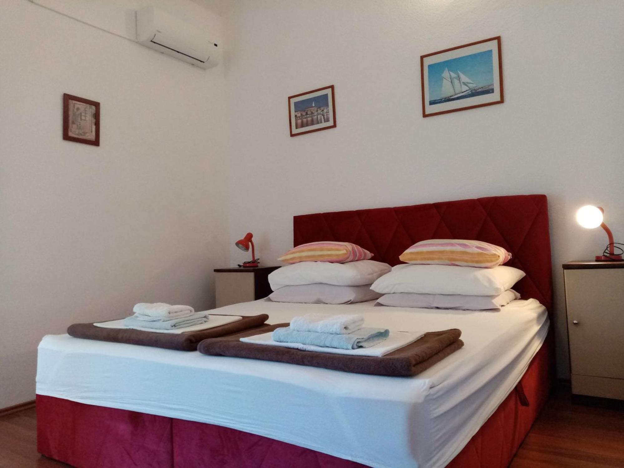 Apartments Franjic Vinišće Zewnętrze zdjęcie