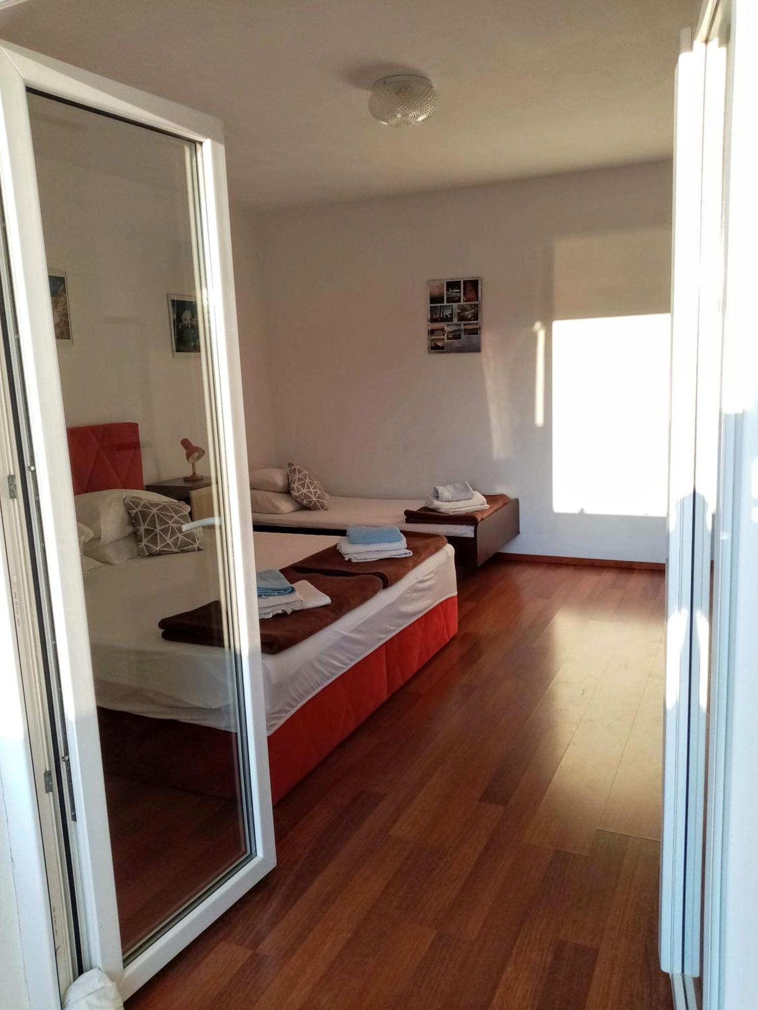 Apartments Franjic Vinišće Zewnętrze zdjęcie